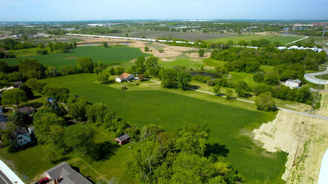 7115 75th St, Pleasant Prairie, WI 53142