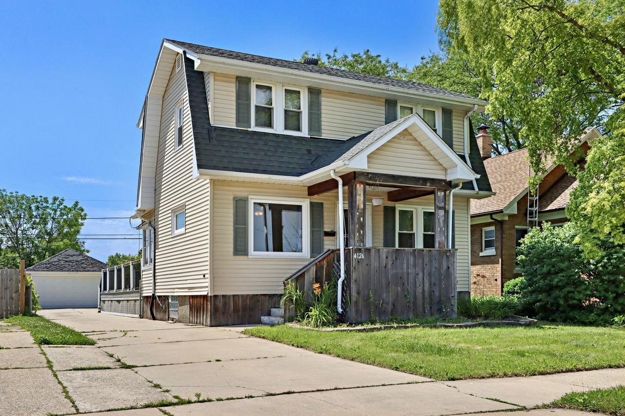 4126 18th Ave, Kenosha, WI 53140
