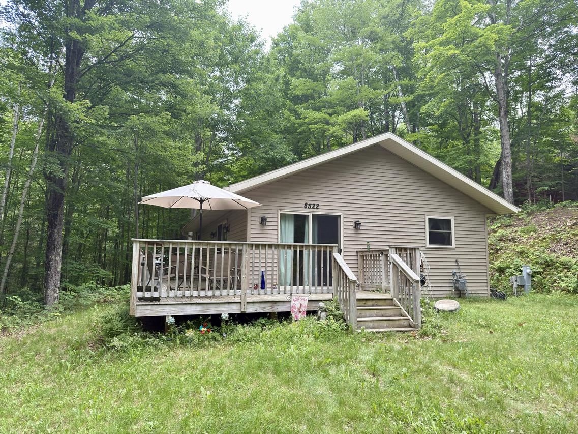 8522 Sucker Creek, Hiles, WI 54511