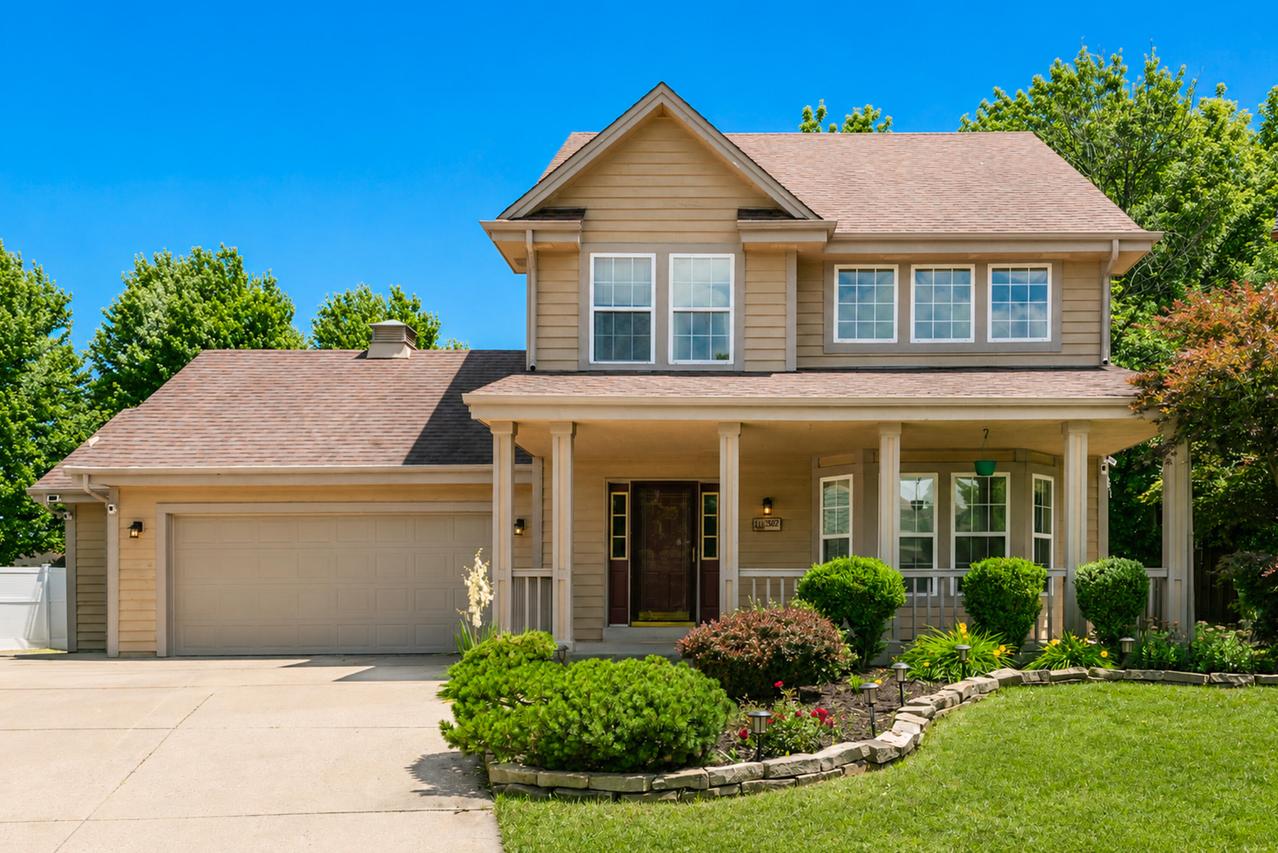 3822 S Centennial Cir, Milwaukee, WI 53221