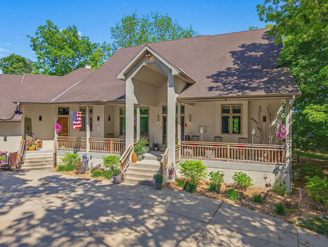 5876 N County Road C -, Chenequa, WI 53058