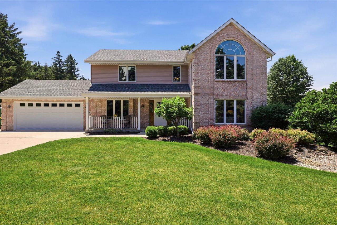 N75W29135 Pledl Ln, Merton, WI 53029