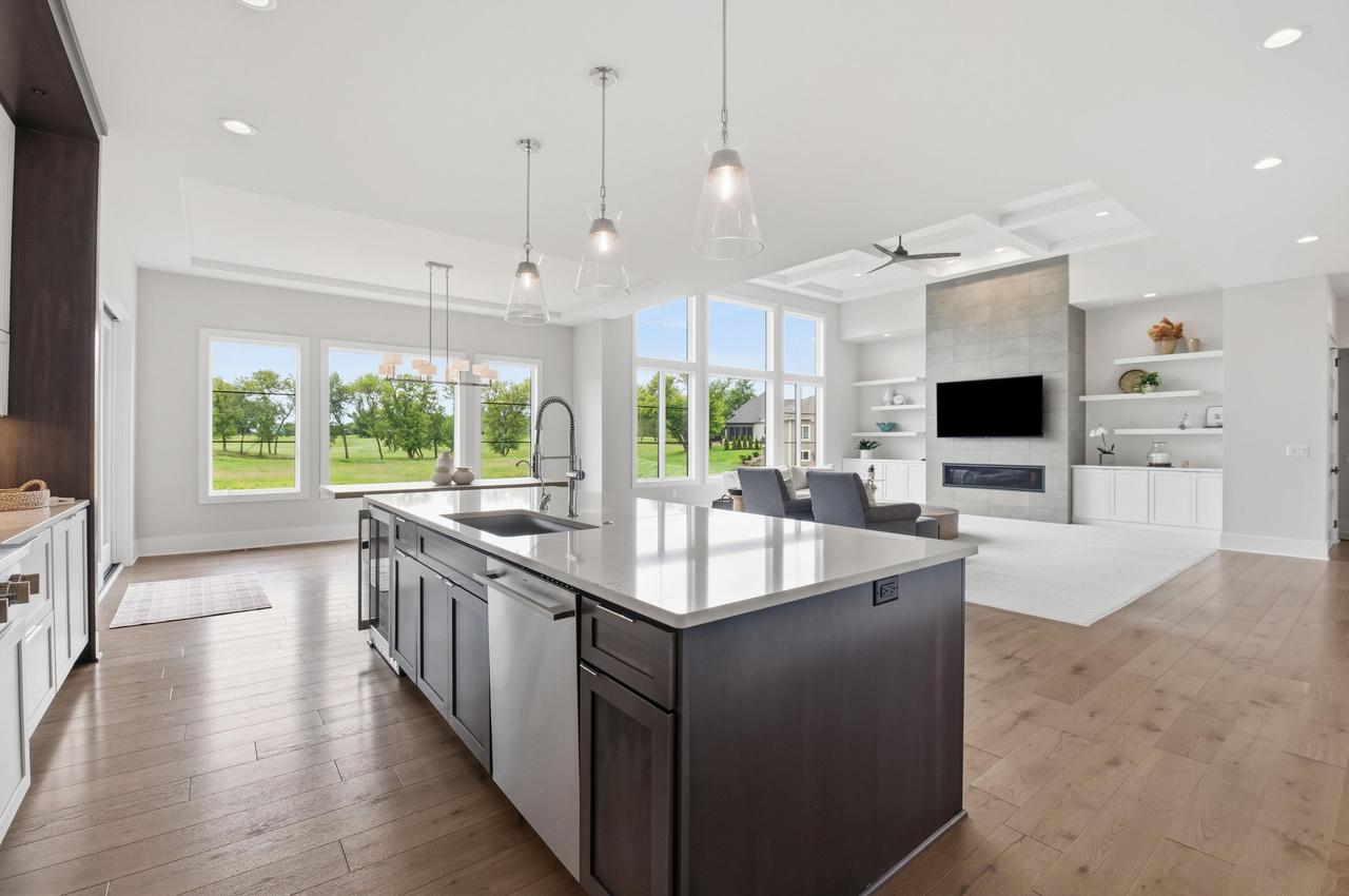 S17W30381 Hazeltine Ct, Genesee, WI 53188