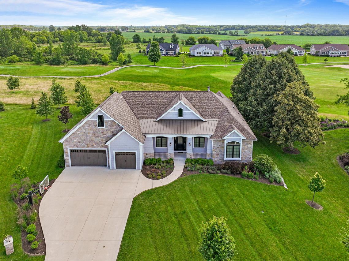 1610 Fairway Ct #16-17, Geneva, WI 53147