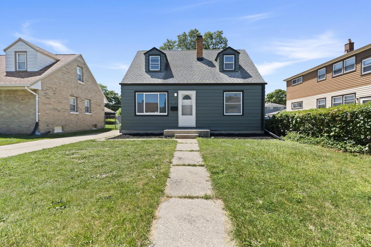 5331 N 61st St, Milwaukee, WI 53218