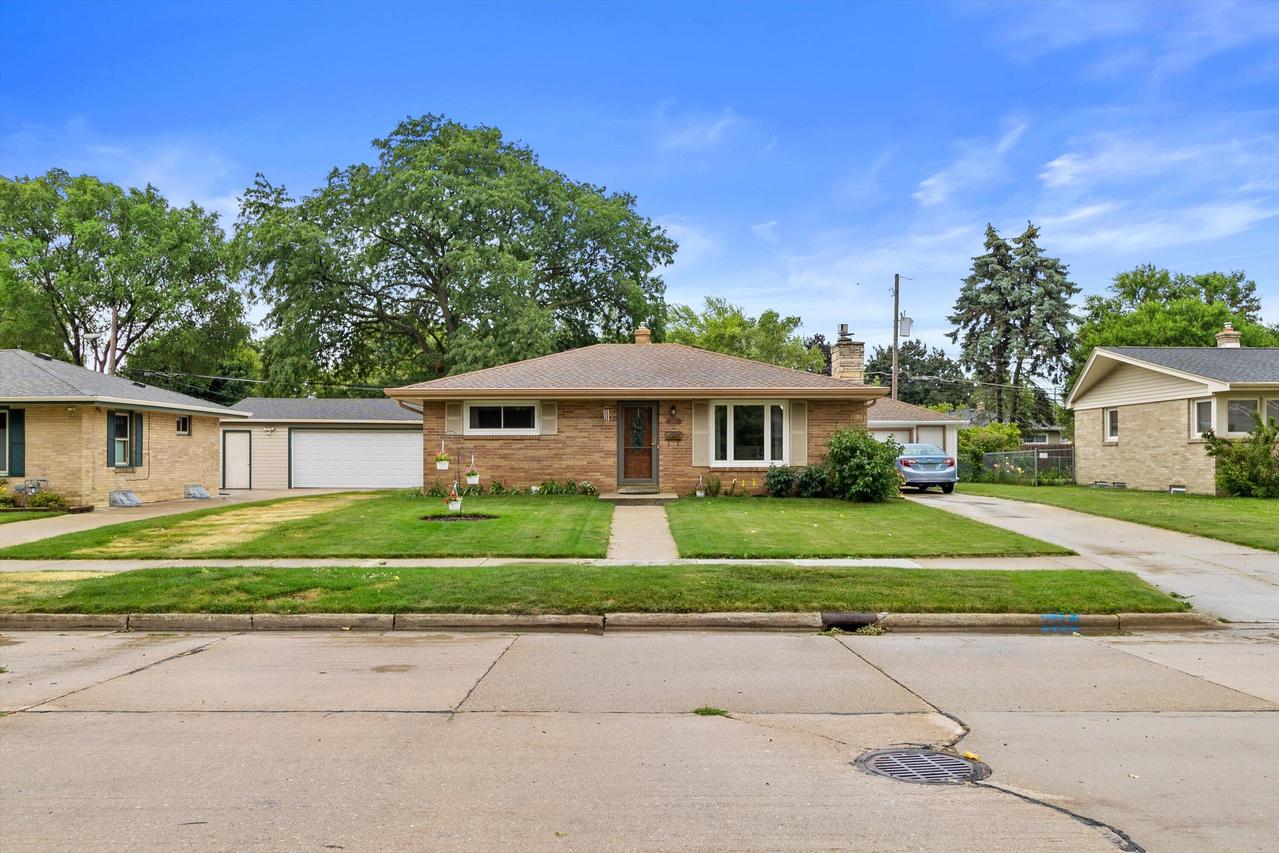 3801 Charles St, Racine, WI 53402