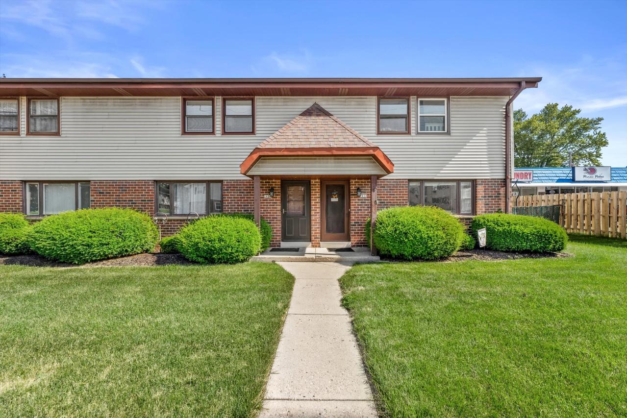 2832 E Grange Ave, Cudahy, WI 53110