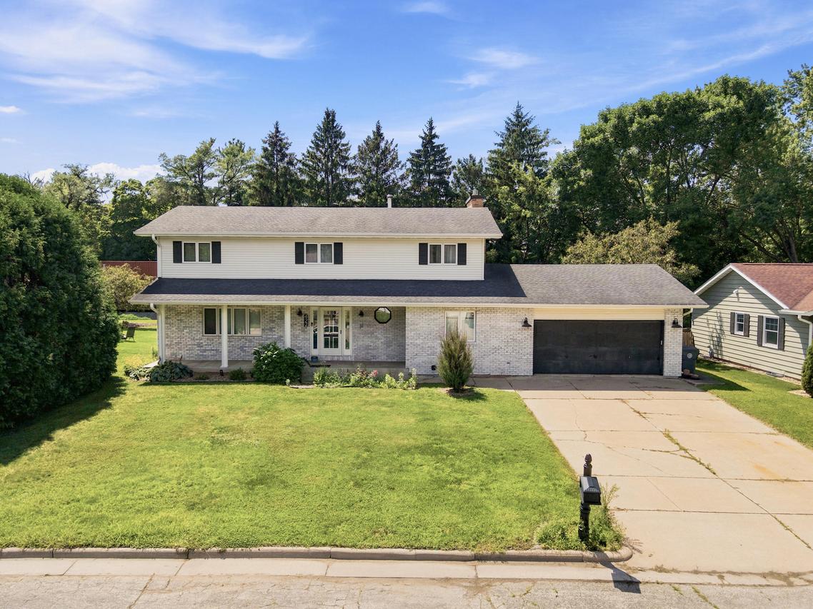 422 28th St, La Crosse, WI 54601