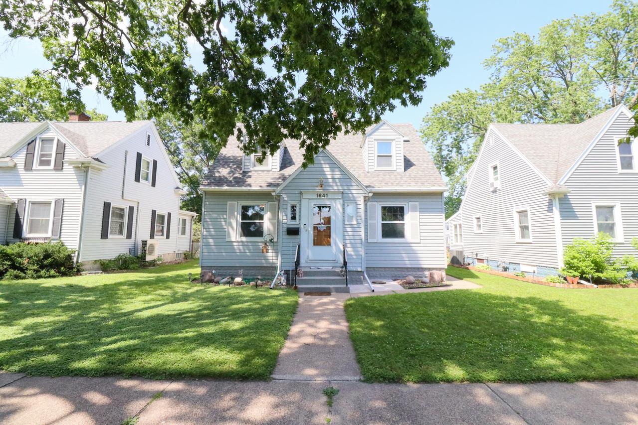 1641 Denton St, La Crosse, WI 54601