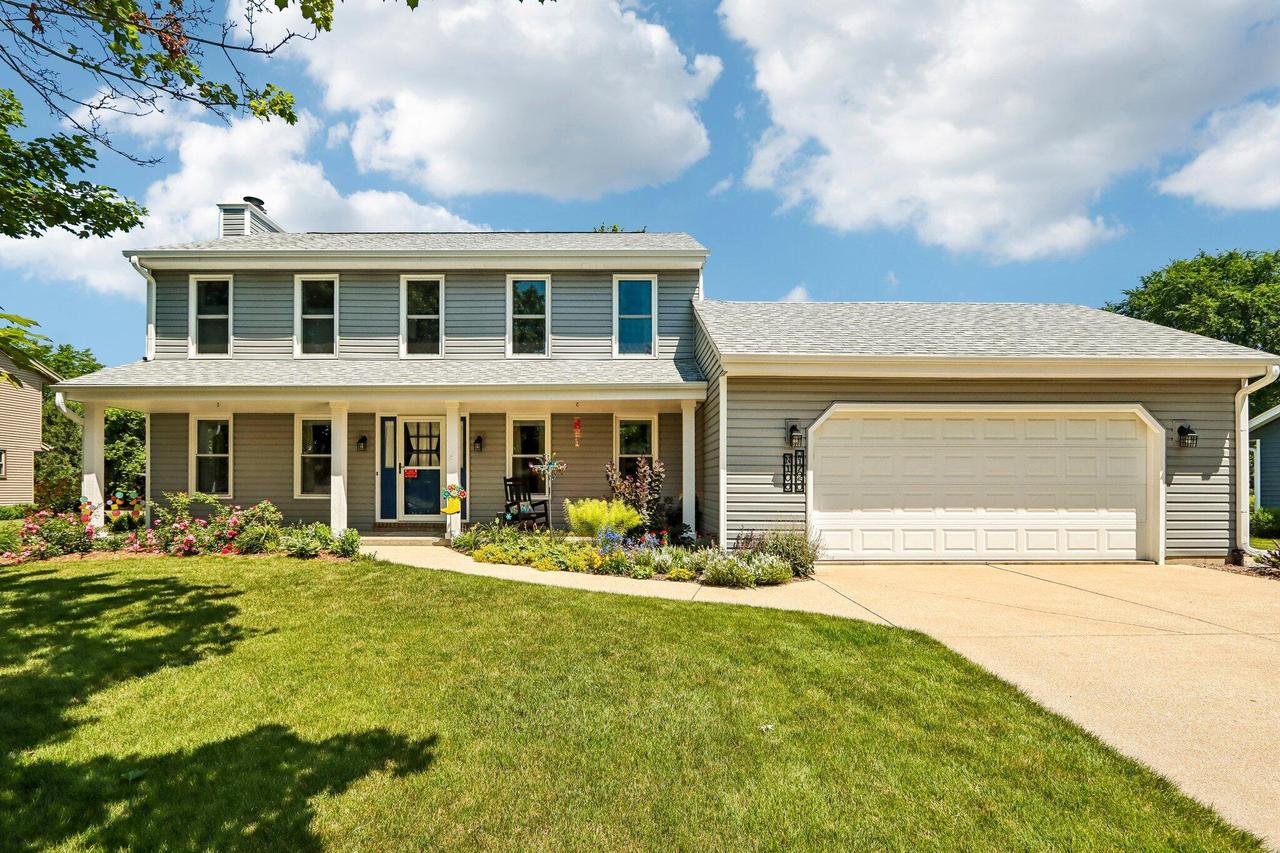 N106W17050 Juniper Dr, Germantown, WI 53022