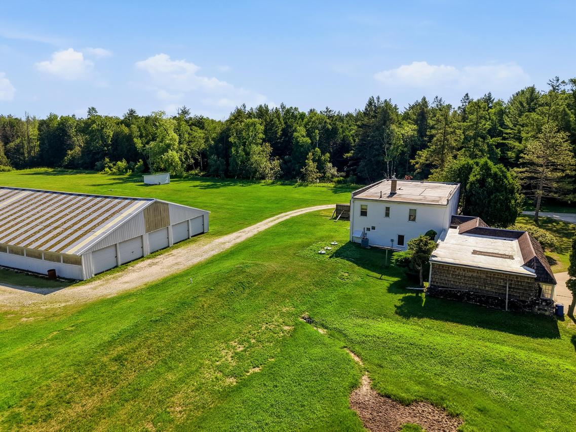 3220 10th St, Two Rivers, WI 54241