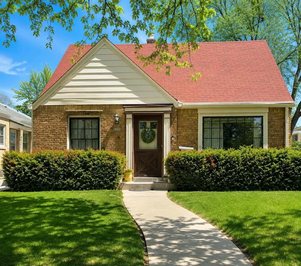 5798 N Argyle Ave., Glendale, WI 53209