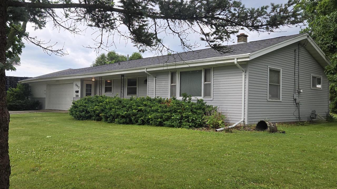 533 Degner Ave, Mayville, WI 53050