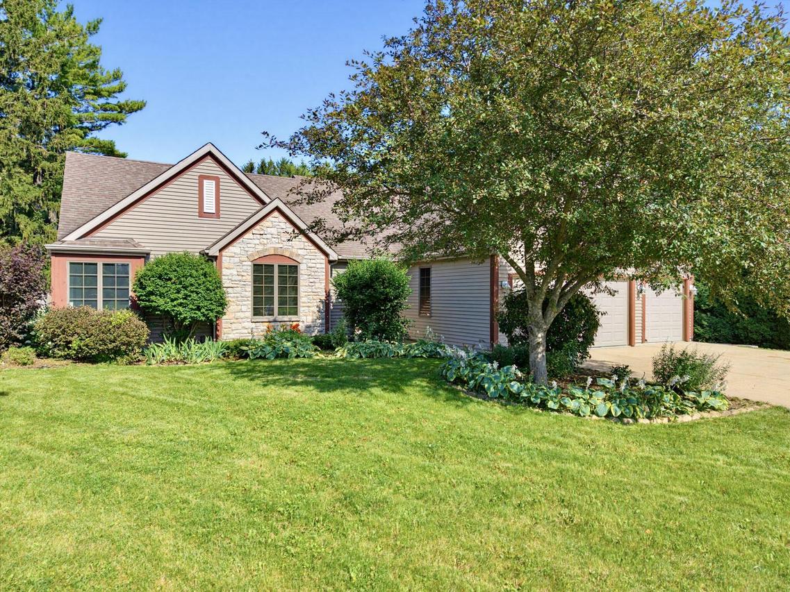 10063 64th Ave, Pleasant Prairie, WI 53158