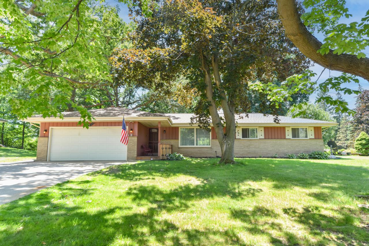 6401 W Edgerton Ave, Greendale, WI 53129