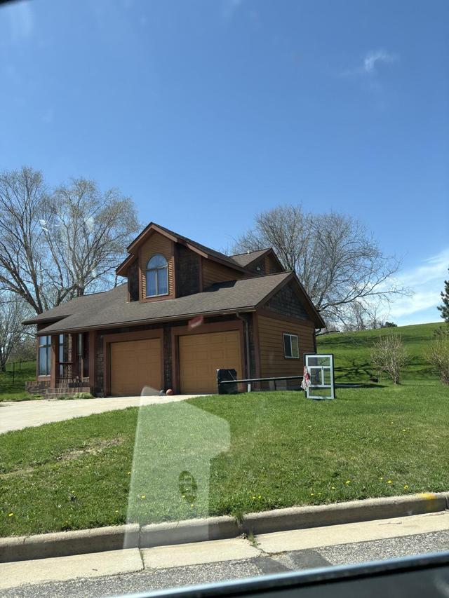 107 Kimball Ave, Elroy, WI 53929
