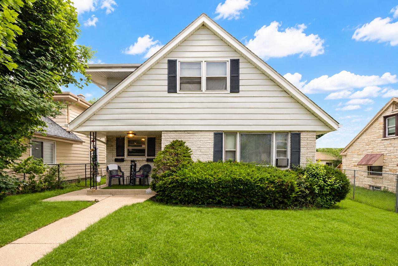 5663 N 64th St, Milwaukee, WI 53218
