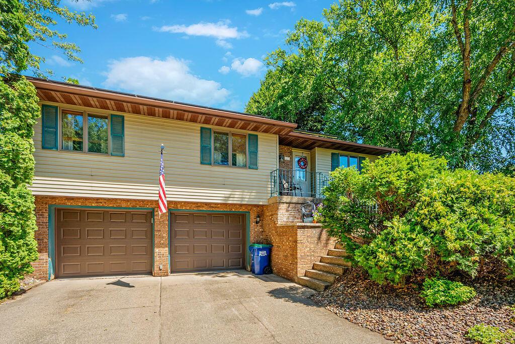 701 Fanta Reed Rd, Campbell, WI 54603