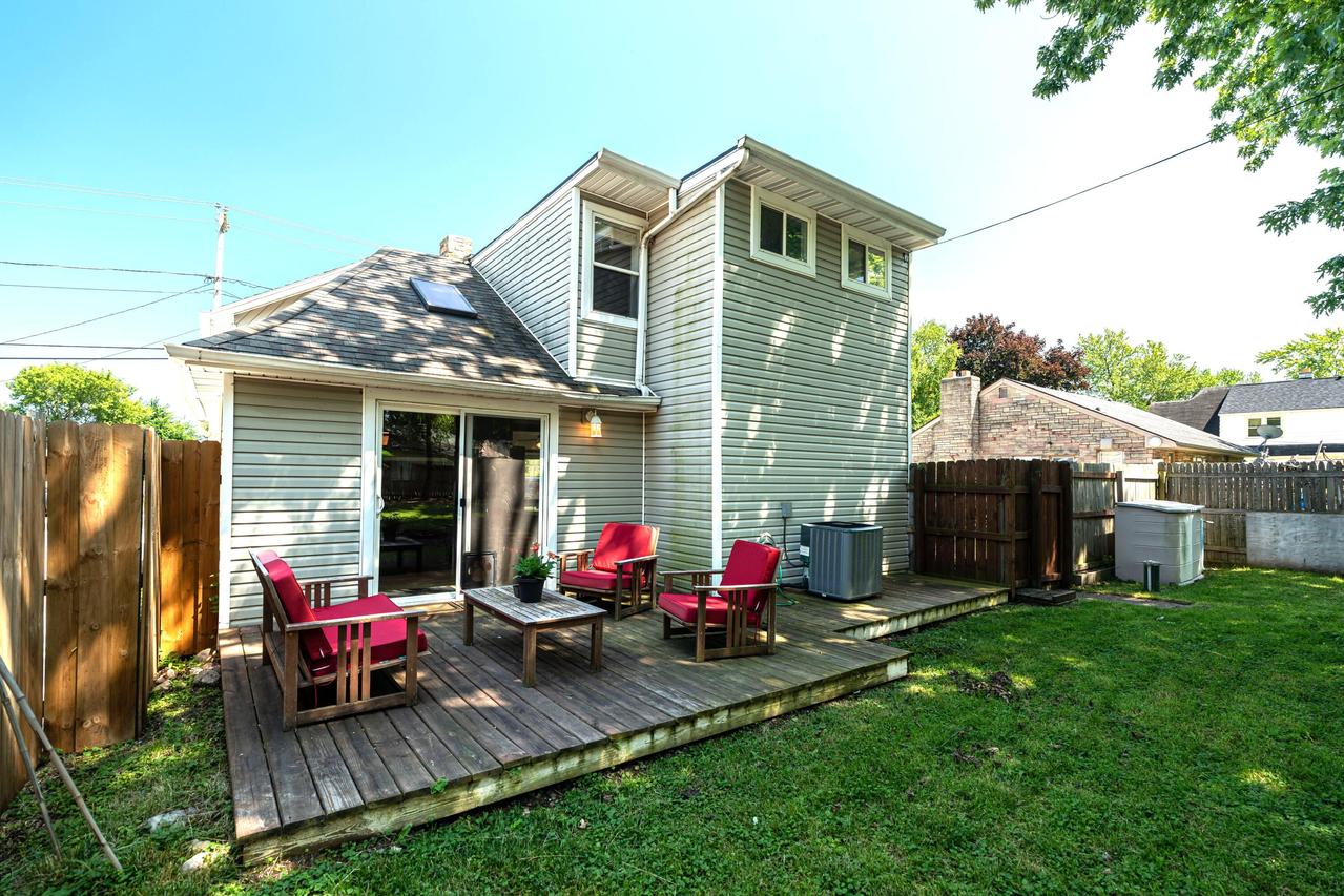 3426 Morris St, Caledonia, WI 53126