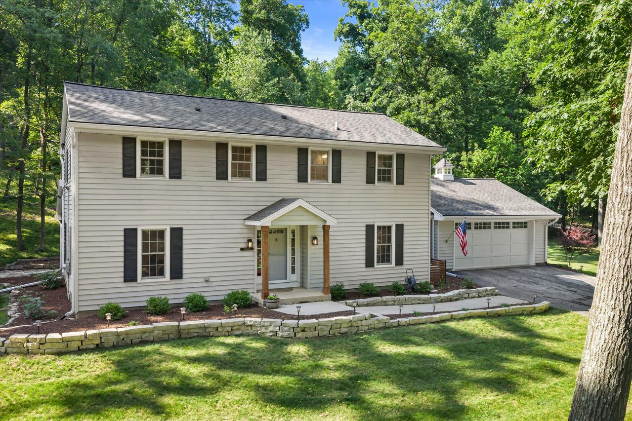 N66W30630 Red Fox Run, Merton, WI 53029
