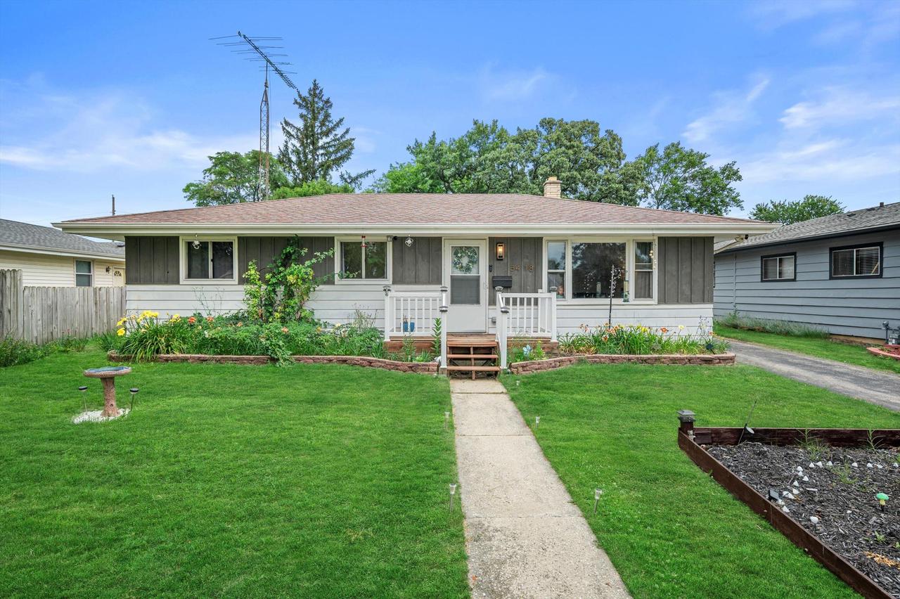 5418 Marboro Dr, Racine, WI 53406