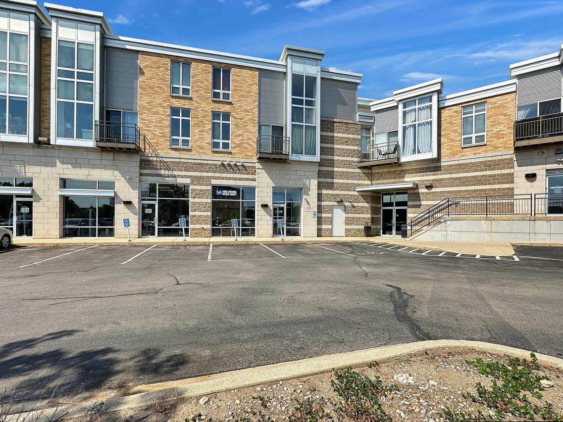 2121 S Kinnickinnic Ave #112, Milwaukee, WI 53207