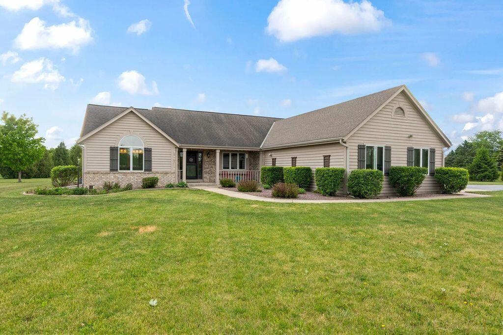 S93W34945 Jericho Dr, Eagle, WI 53119