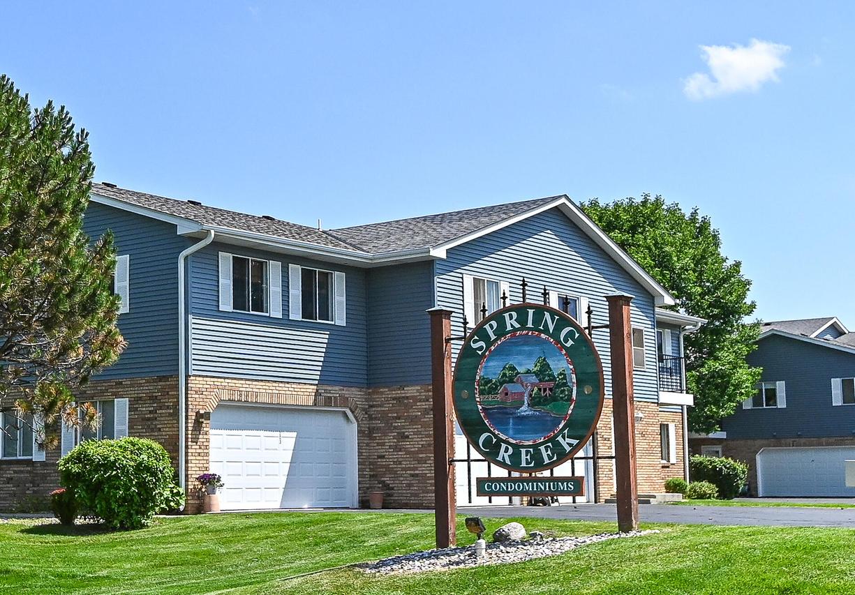 1319 Sunnyslope Dr ##204, Mount Pleasant, WI 53406