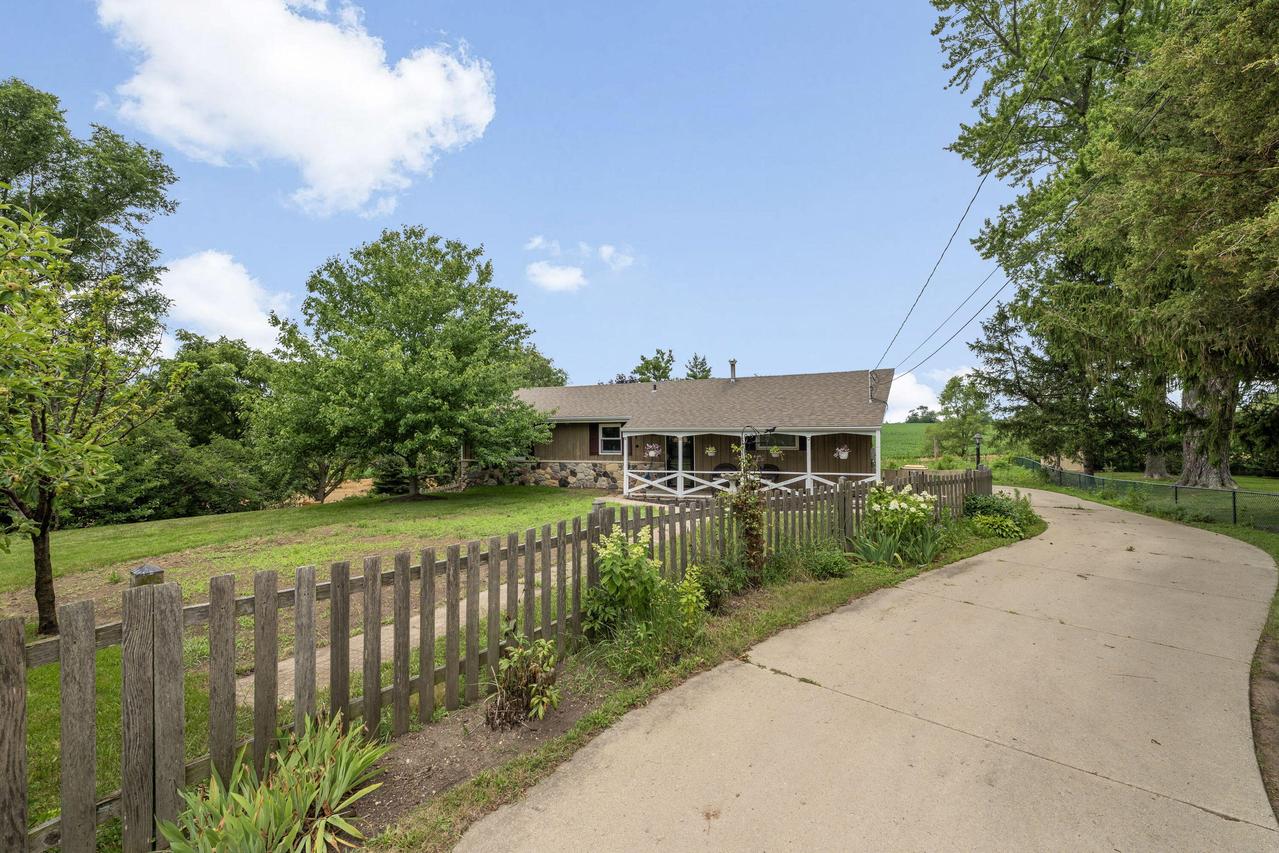742 W Main St, Twin Lakes, WI 53181