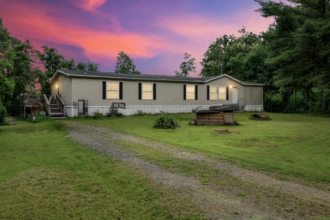 W10402 E 7th St, Brockway, WI 54615