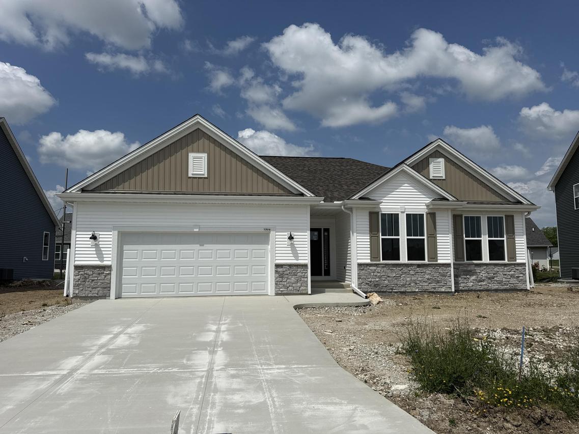 3708 Bishops Cap Dr, Caledonia, WI 53126