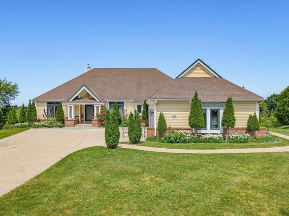 New Homes For Sale This Week That Attend Pewaukee High School: July 3rd to July 9th