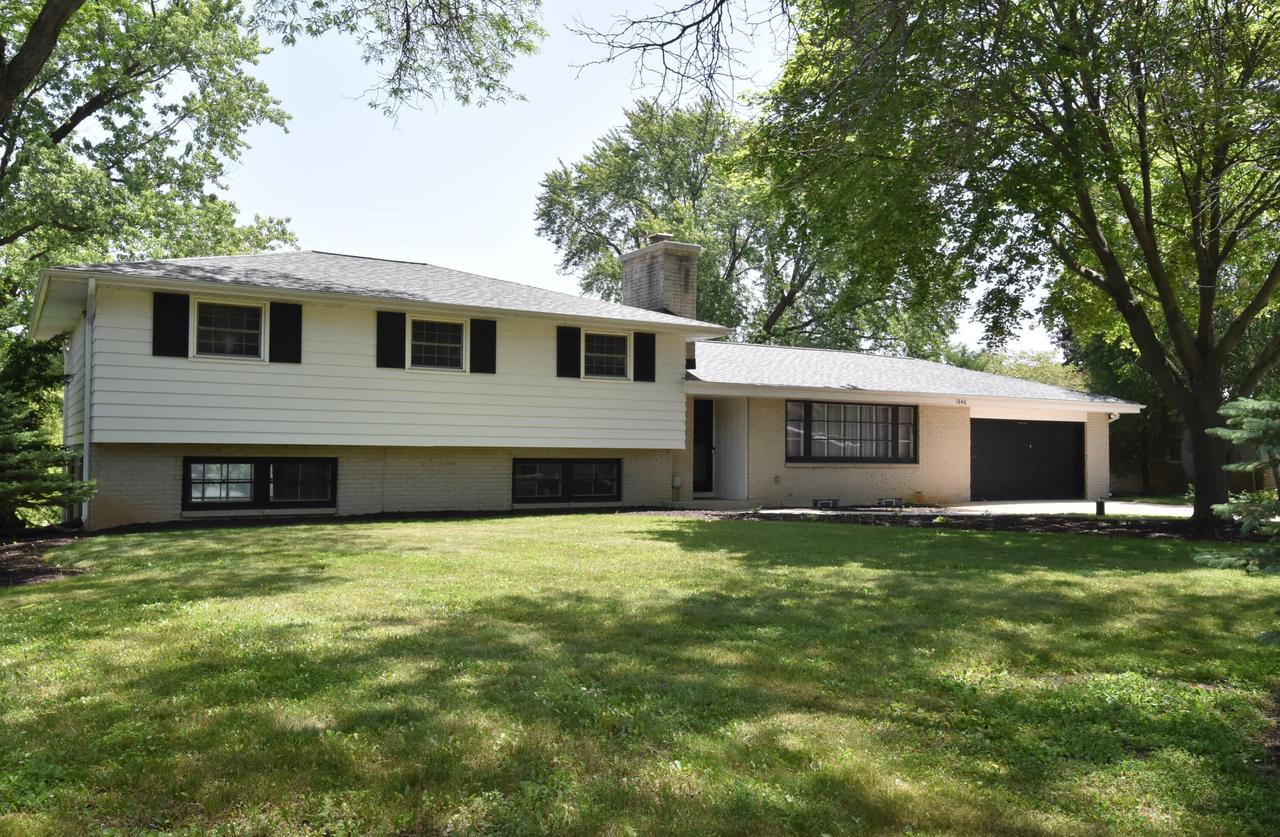1840 Alverno Dr, Brookfield, WI 53005