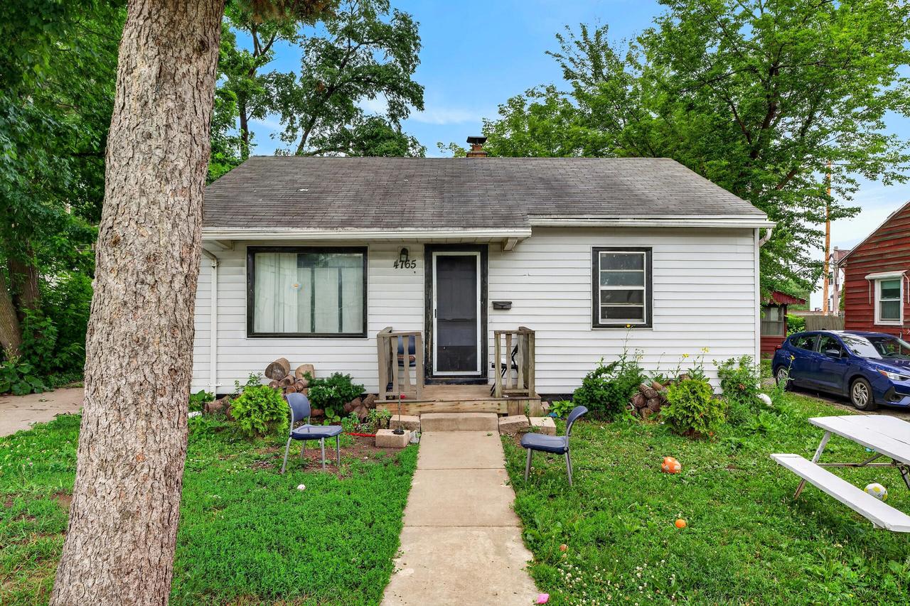 4765 N 48th St, Milwaukee, WI 53218