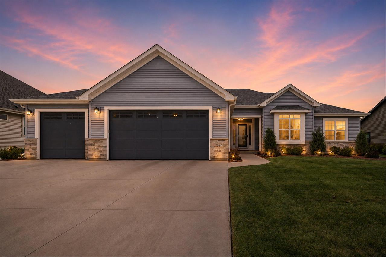 364 Kiddle Ln, Union Grove, WI 53182