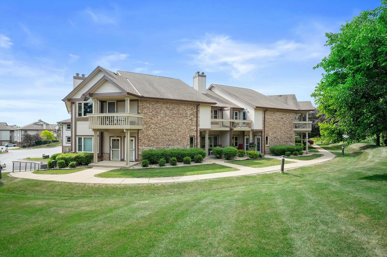 3604 W Rawson Ave, Franklin, WI 53132