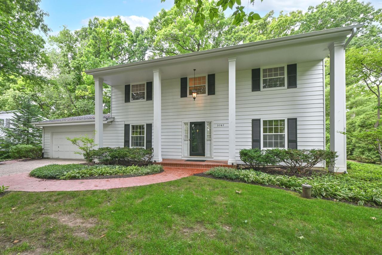 3767 S Shady Ln, New Berlin, WI 53146