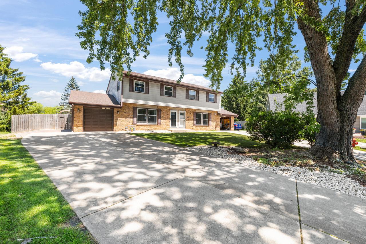 W157N11054 Tinkers Ct, Germantown, WI 53022