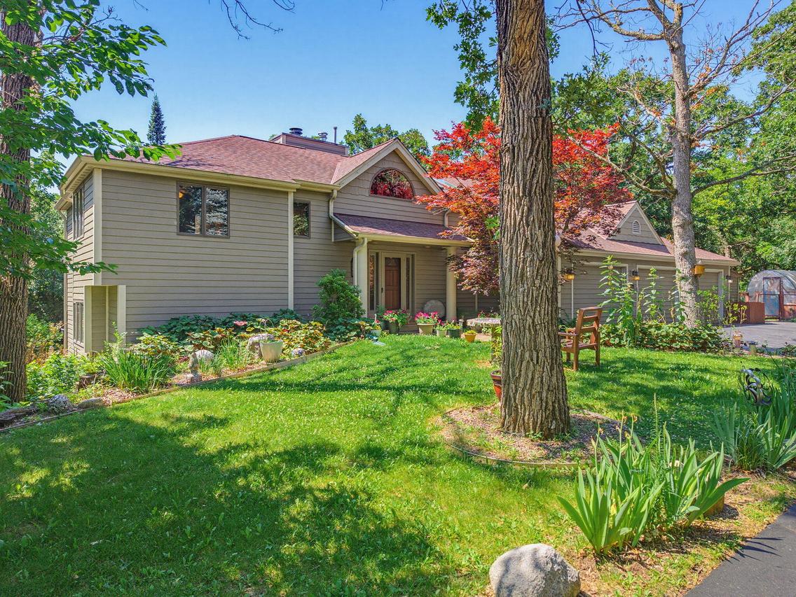 S1W31450 Hickory Hollow, Delafield, WI 53018