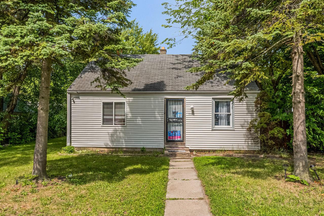 5659 N 65th St, Milwaukee, WI 53218