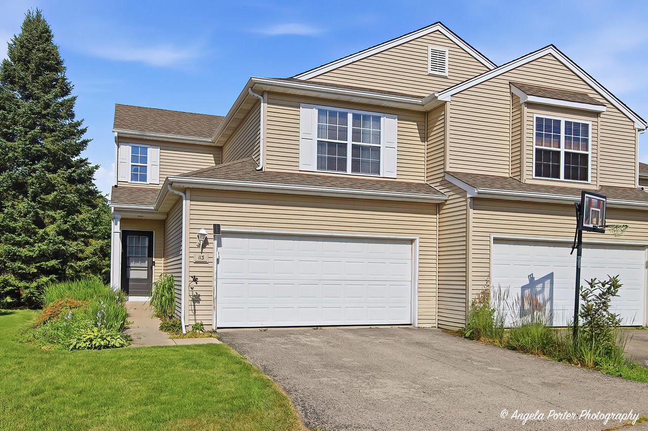 1400 Hunters Ridge #113, Genoa City, WI 53128