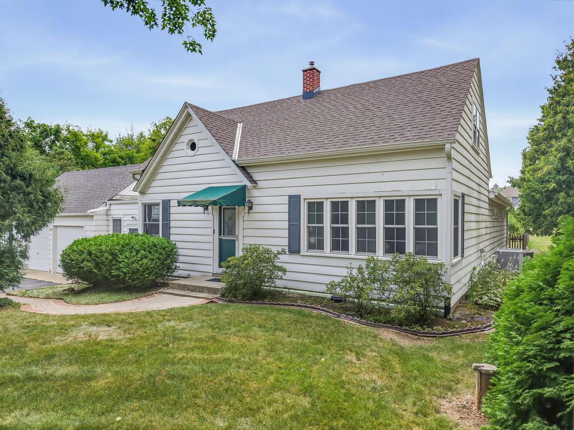 11911 N Wauwatosa Rd, Mequon, WI 53097