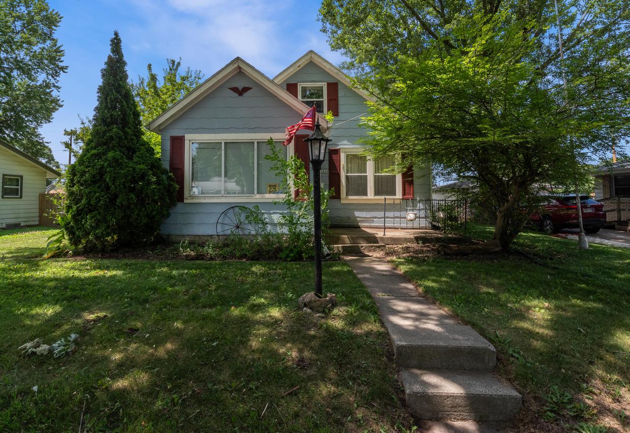 5649 N 78th St, Milwaukee, WI 53218