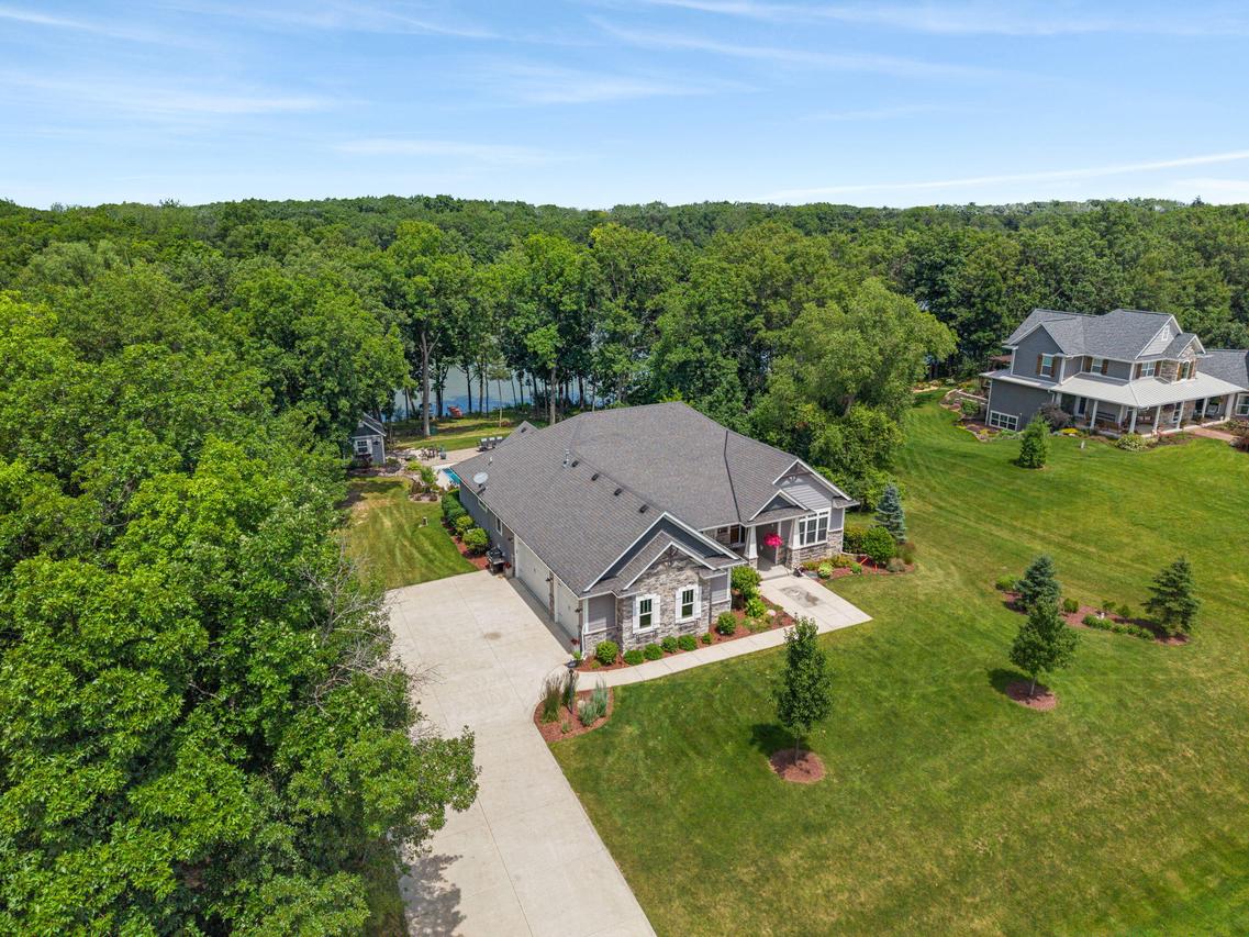 18600 Walden Dr, Yorkville, WI 53126
