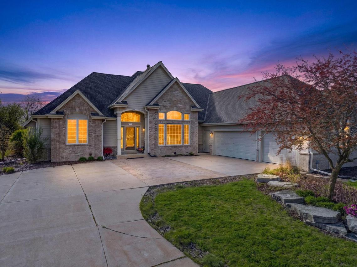 W132N6509 W West View, Menomonee Falls, WI 53051