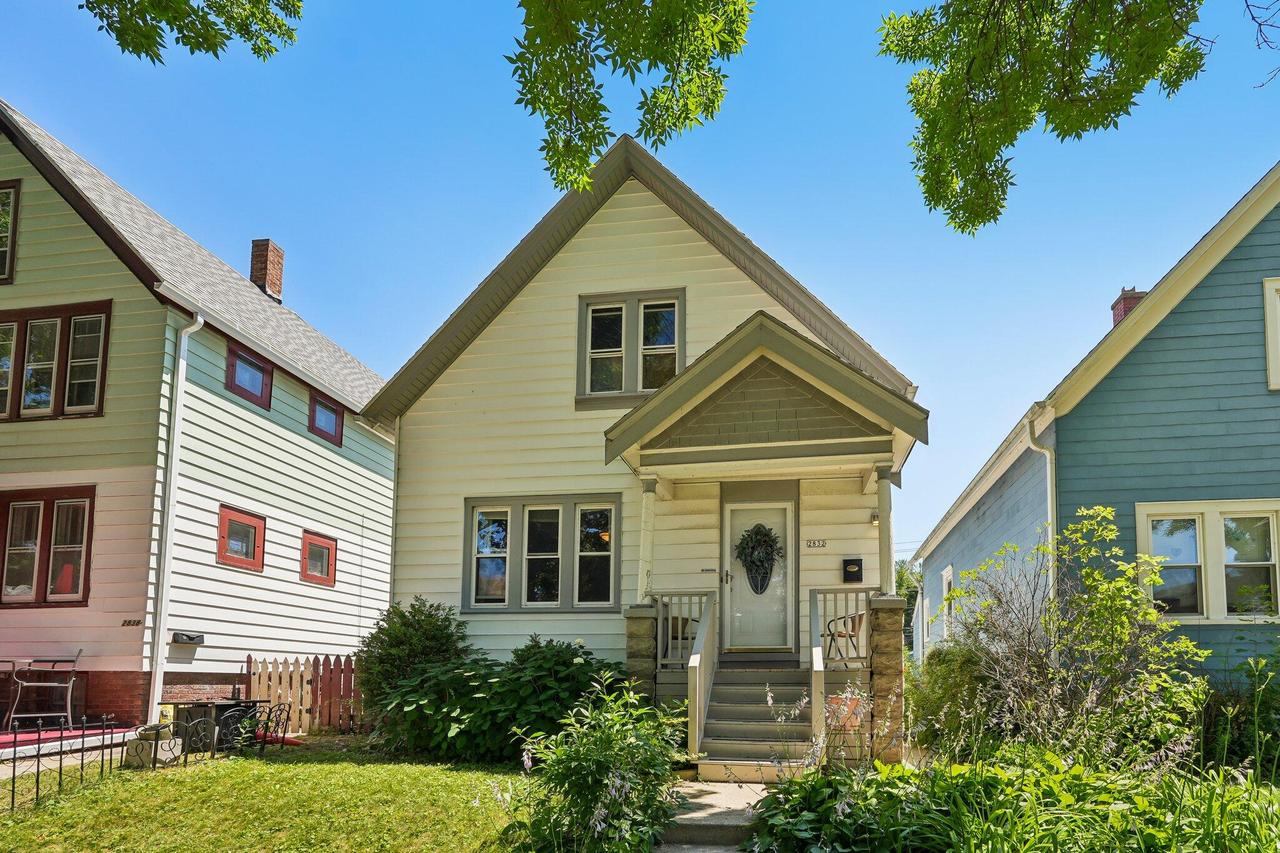 2832 N Weil St, Milwaukee, WI 53212