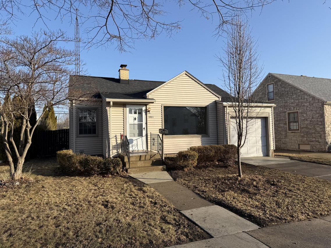 1004 Melvin Ave, Racine, WI 53402