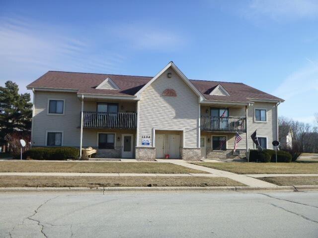 1254 Bear Pass, Mukwonago, WI 53149