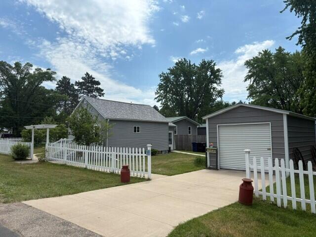 310 E 3rd St, Brockway, WI 54615
