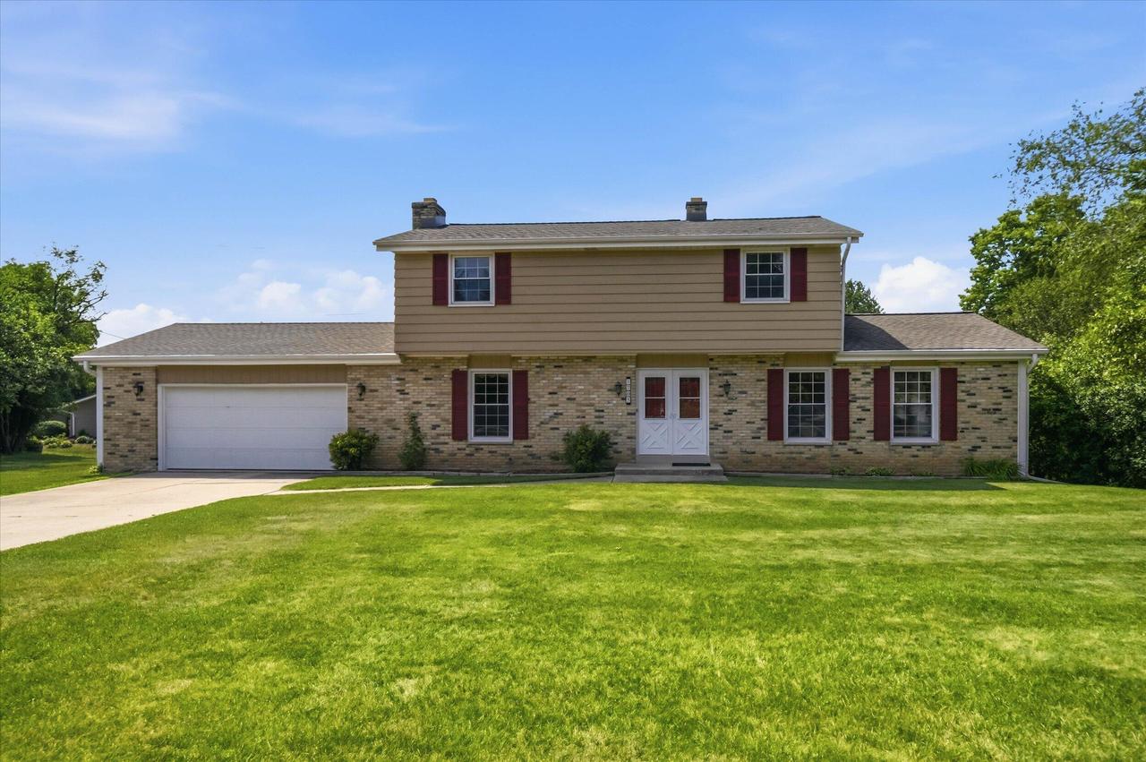 1705 16th Ave, Grafton, WI 53024